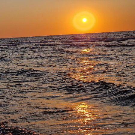 Apartamenty Przy Plazy Shellter Rogowo  Bagian luar foto
